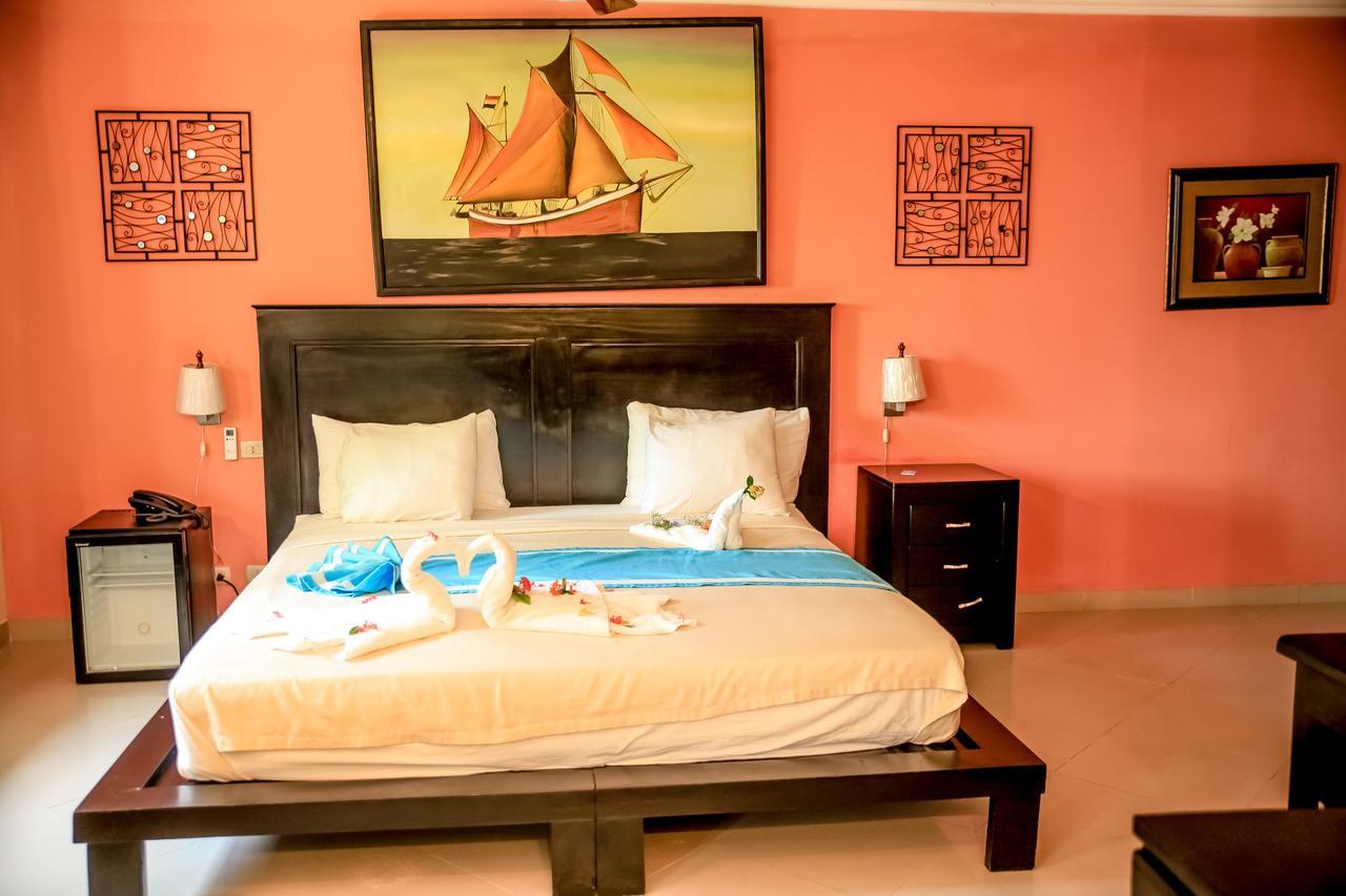 פונטה קאנה Hotel Seranta Brisas De Bavaro (Adults Only) מראה חיצוני תמונה