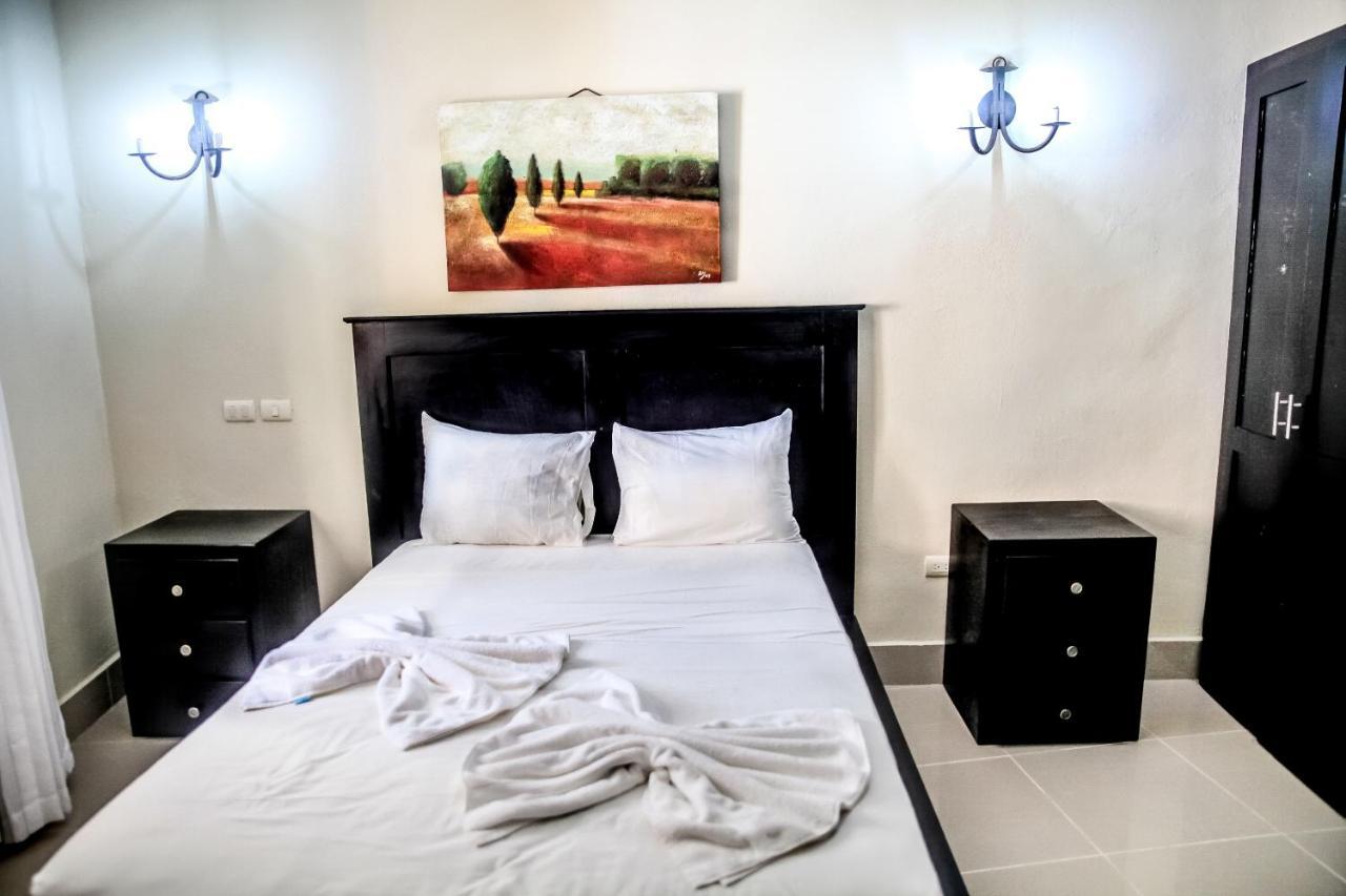 פונטה קאנה Hotel Seranta Brisas De Bavaro (Adults Only) מראה חיצוני תמונה